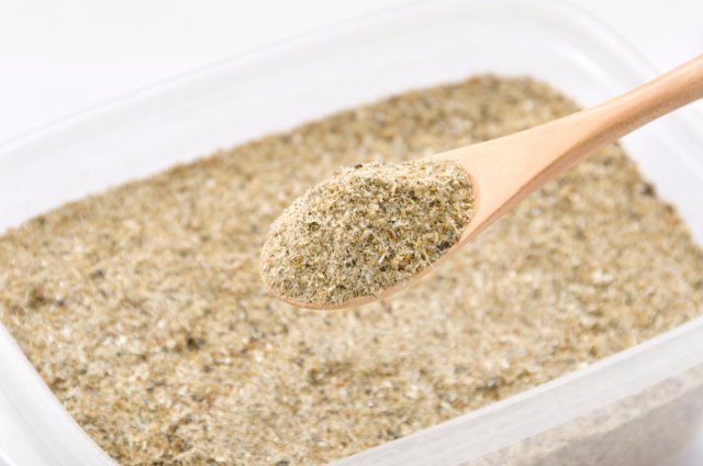 Что положить в лунку при посадке помидоров: 10 рецептов от читателей