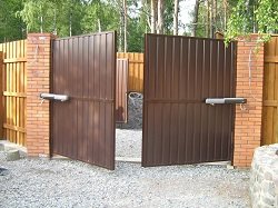 Как сделать ворота из профнастила – советы по сооружению и монтажу 