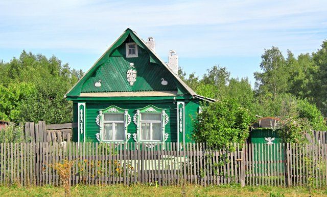Можно ли ставить глухой забор на даче – разбираемся с законами и размерами 