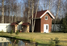 Сарай-башня в два этажа за 270 тысяч рублей