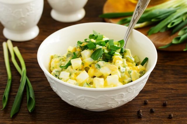 Чем перекусить на даче: 7 быстрых и вкусных блюд для весенней поездки за город 