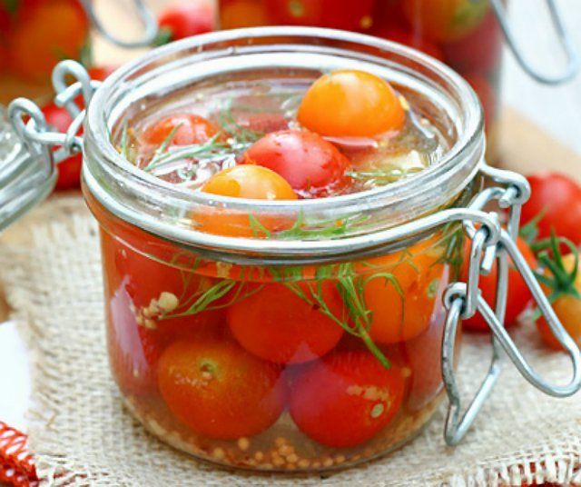 7 потрясающих рецептов маринованных помидоров на любой вкус (с фото) 