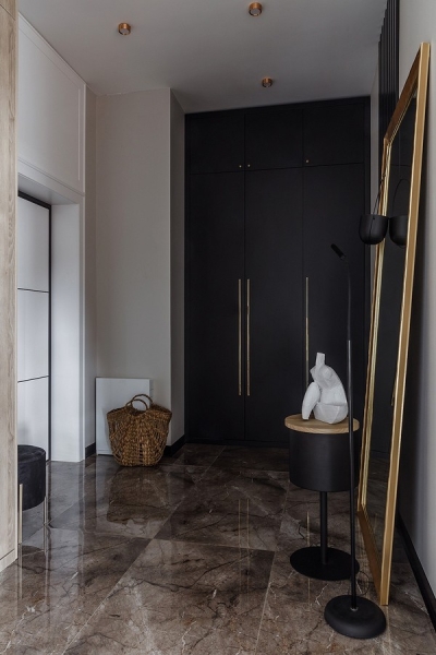 Как дизайнеры оформляют прихожие в своих квартирах: 5 примеров от профи