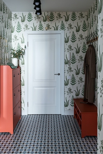 Как дизайнеры оформляют прихожие в своих квартирах: 5 примеров от профи