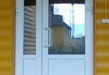 Пластиковые двери: особенности выбора