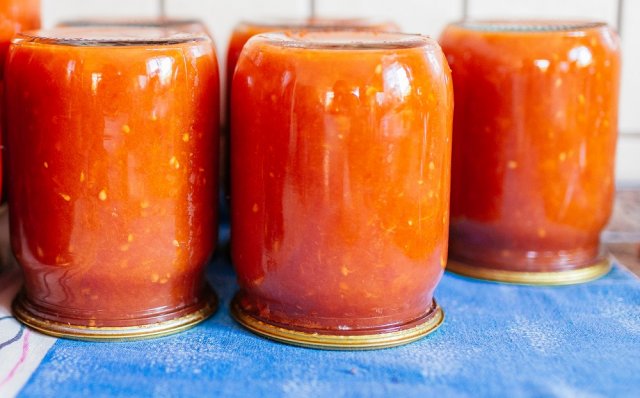 Самые простые и вкусные салаты из кабачков на зиму 