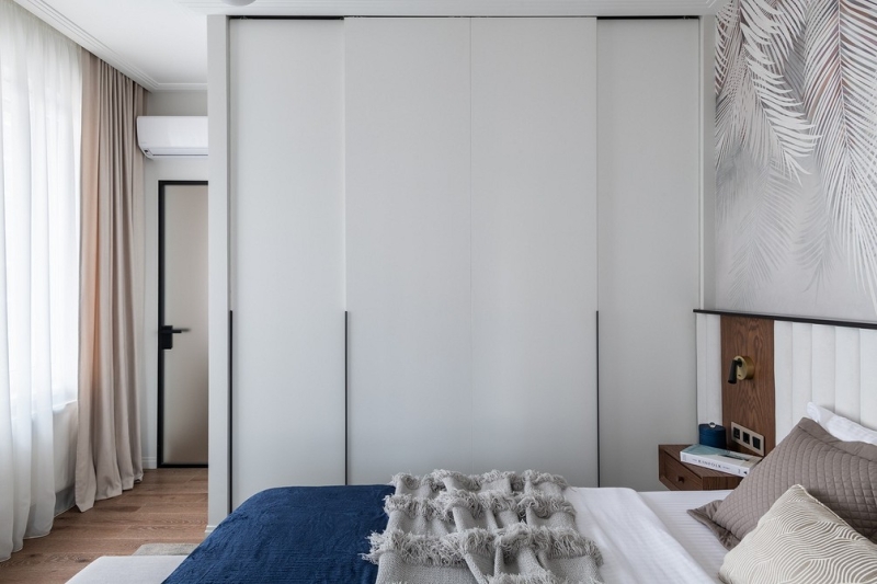 Как дизайнер сделала из стандартной однушки почти двушку: уютный интерьер квартиры 49 кв. м