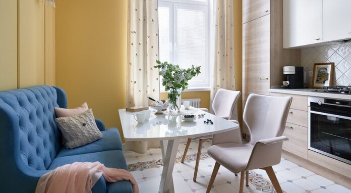 analog-kuhonnogo-ugolka-6-dizajnerskih-kuhon-s-divanchikom-vmesto-stulev-9eacdd9