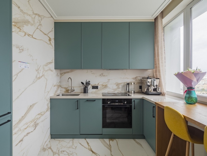 Как оформить хранение в квартире: реальный пример двушки на Арбате (плюс фото до и после)