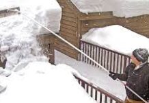 Уборка снега с крыш без проблем и долгой подготовки