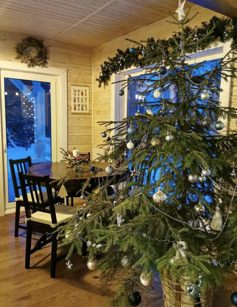 7 невероятных идей для украшения дачи к Новому году | ivd.ru