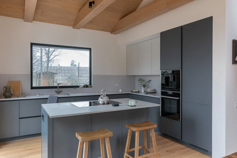 Кухня-гостиная в частном доме: идеи обустройства и примеры проектов с планировками (90 фото)