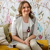 Спросили дизайнеров: 7 любимых способов оформить окно на кухне шторами