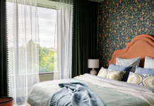 Зеленые шторы в интерьере: советы по выбору и идеи для разных комнат (67 фото)