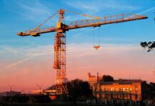 Когда стоит арендовать кран?