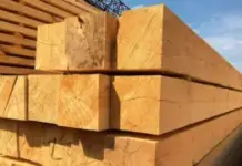 Какой брус выбрать для строительства дома?