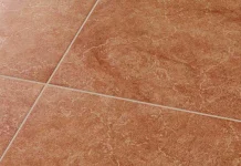 Напольная керамическая плитка: практичный выбор для дома и не только