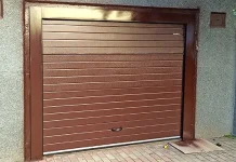 Как выбрать гаражные секционные ворота: тип конструкции и цены