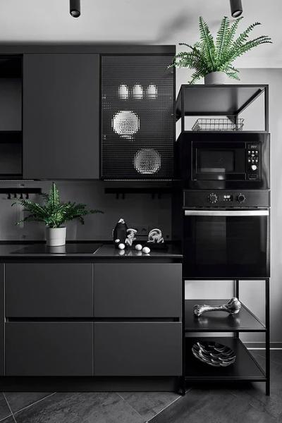 5 небольших кухонь, которые идеально спланировали