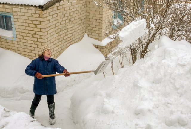 8 дел, которые вы зря делаете на даче каждую зиму 