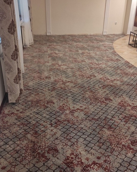 8 приемов оформления интерьера из 2000-х, от которых пора избавиться всем