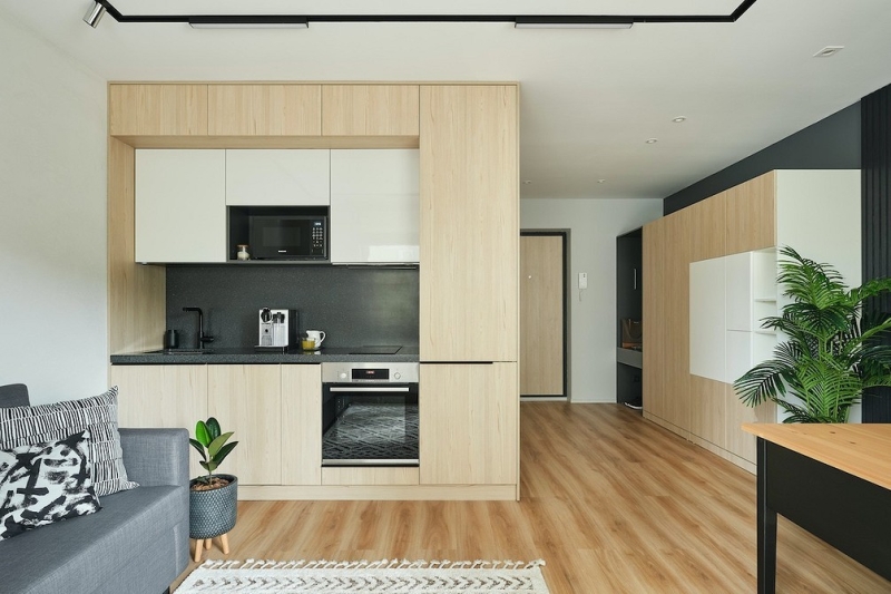 Из проектов профи: 5 суперкомпактных кухонь в студиях | ivd.ru