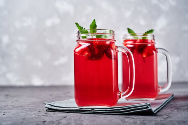 Компот из замороженных ягод и фруктов: как, сколько и из чего варить 