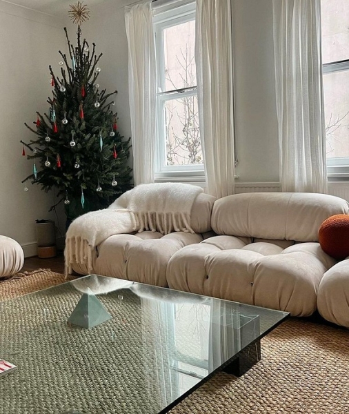 Никакого дождика: 8 потрясающих примеров минималистичного новогоднего декора | ivd.ru