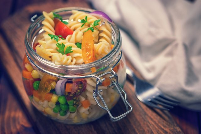 С креветками, курицей, беконом, в сливочном соусе – как еще приготовить пасту 