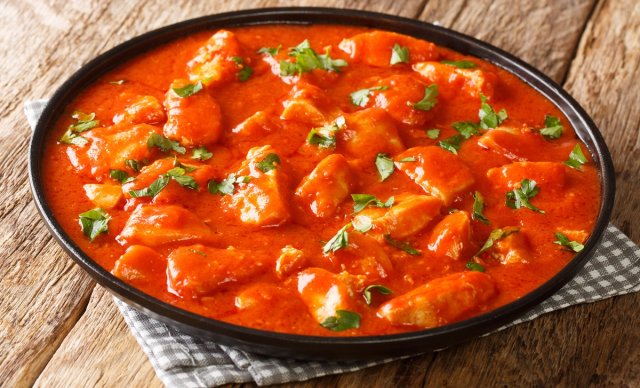 Салат, окрошка, пицца – что еще можно приготовить из остатков дачных продуктов 