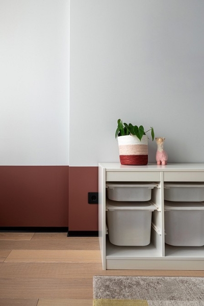 Светлый, но не скучный: интерьер для семьи с двумя детьми | ivd.ru