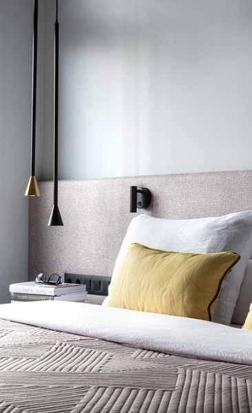 Светлый, но не скучный: интерьер для семьи с двумя детьми | ivd.ru