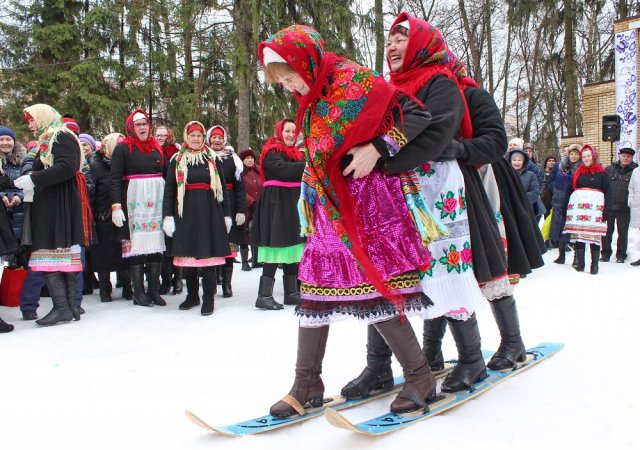 Встречаем Масленицу: забавы на каждый день 